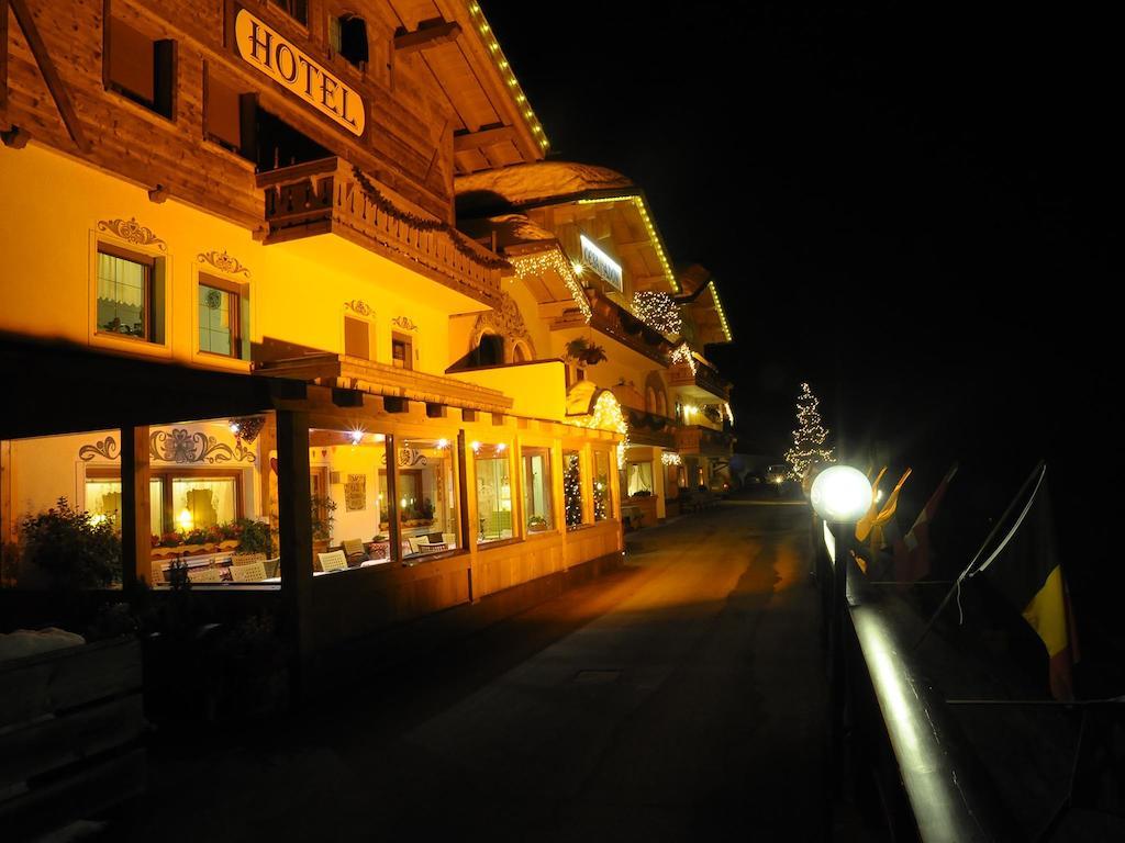 Hotel Cesa Padon Arabba Exteriör bild